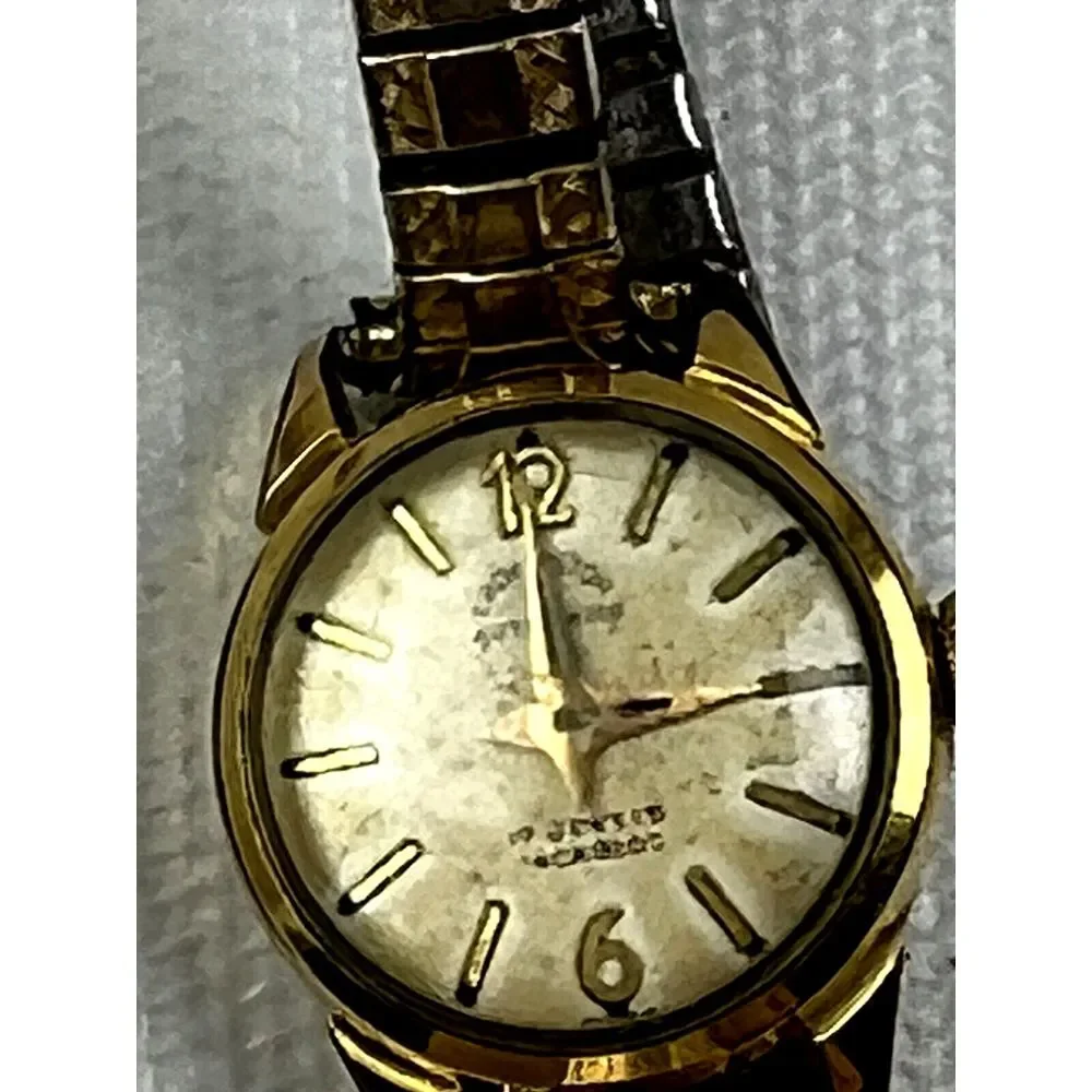 Vintage Lady Astor Gold Toned Wristwatch‎ Women's